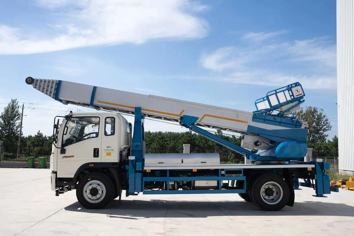 阆中云梯上料车租赁费用