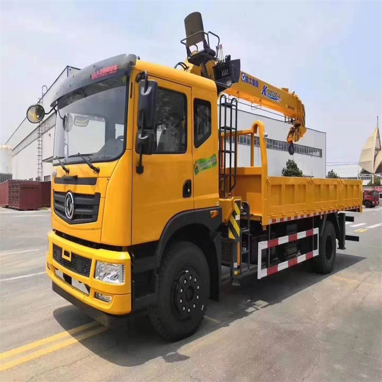 阆中附近找一辆随车吊出租